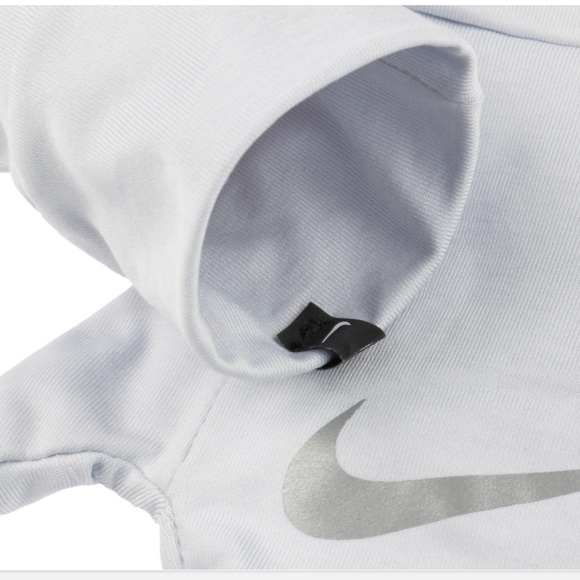 Women’s Nike Light Gray Sport Running Gloves with Black TechTips Dri Fit NEW - Picture 3 of 9